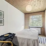 1438-aakirkeby-sortspaettevej-10 Feriehus *