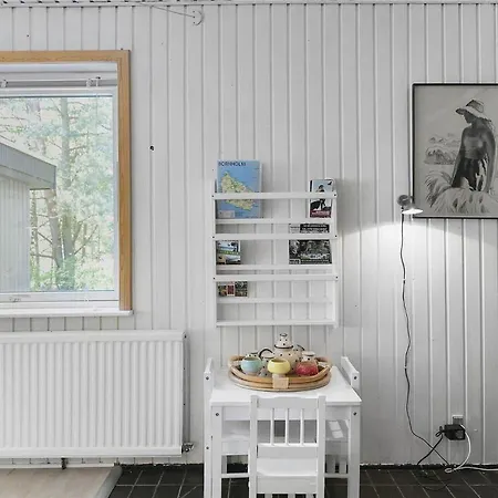 1438-aakirkeby-sortspaettevej-10 Tatil Evi *