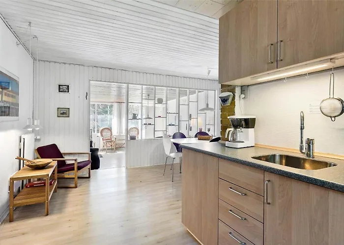 1438-aakirkeby-sortspaettevej-10 Tatil Evi