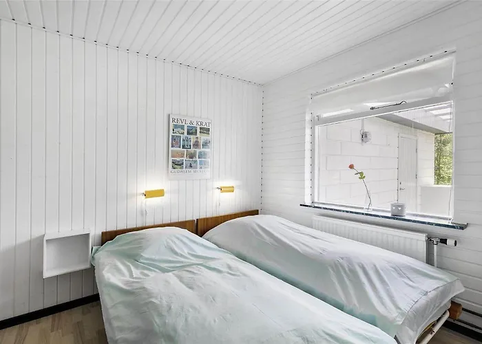 1438-aakirkeby-sortspaettevej-10 Tatil Evi