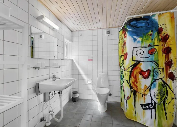 1438-aakirkeby-sortspaettevej-10 Tatil Evi Vester Somarken